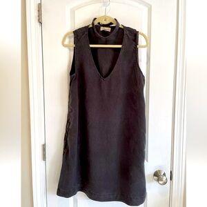 EUC Cloth & Stone Brushed Black Tencel V-Neck Neck Collar Dress Women’s Large